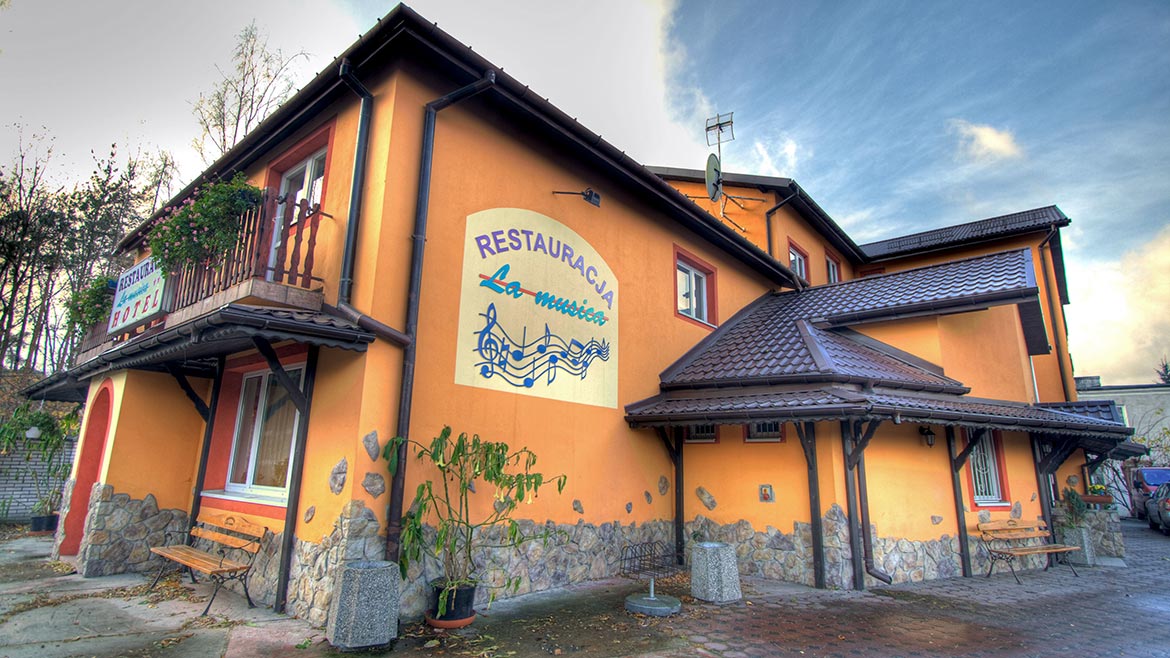 hotel v Polsku Varšava Piaseczno restaurace hudební dovolená v Polsku Polský cestovní ruch